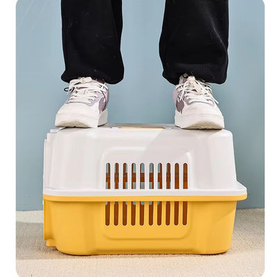 Scatola di trasporto aereo per cani all'aperto con chiusura a bottone in plastica resistente