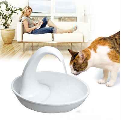 Fontana d'acqua automatica USB ultra silenziosa per gatti e cani fa sì che gli animali mangiano acqua sana
