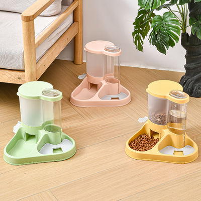Set di alimentatori automatici per cani e gatti e distributori d'acqua