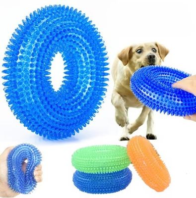 Cane per animali domestici Interattivo giocattolo da masticare Squeaky Bite Resistente Denti spinati Pulizzatore giocattolo per cani