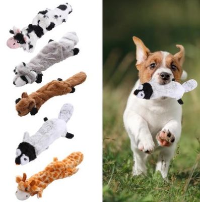 La stagione delle vacanze non deve avere giocattoli di peluche per cani