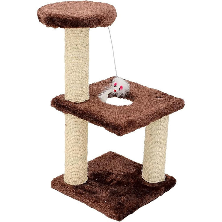 Tre colonne di tre strati quadrati di piastre di gatto per gatti energetici
