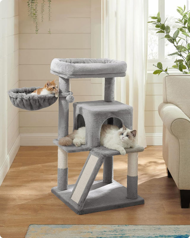 Albero di gatto grigio chiaro sostenibile con torre di giocattoli gatto condominio casa gatto e perco di peluche imbottito
